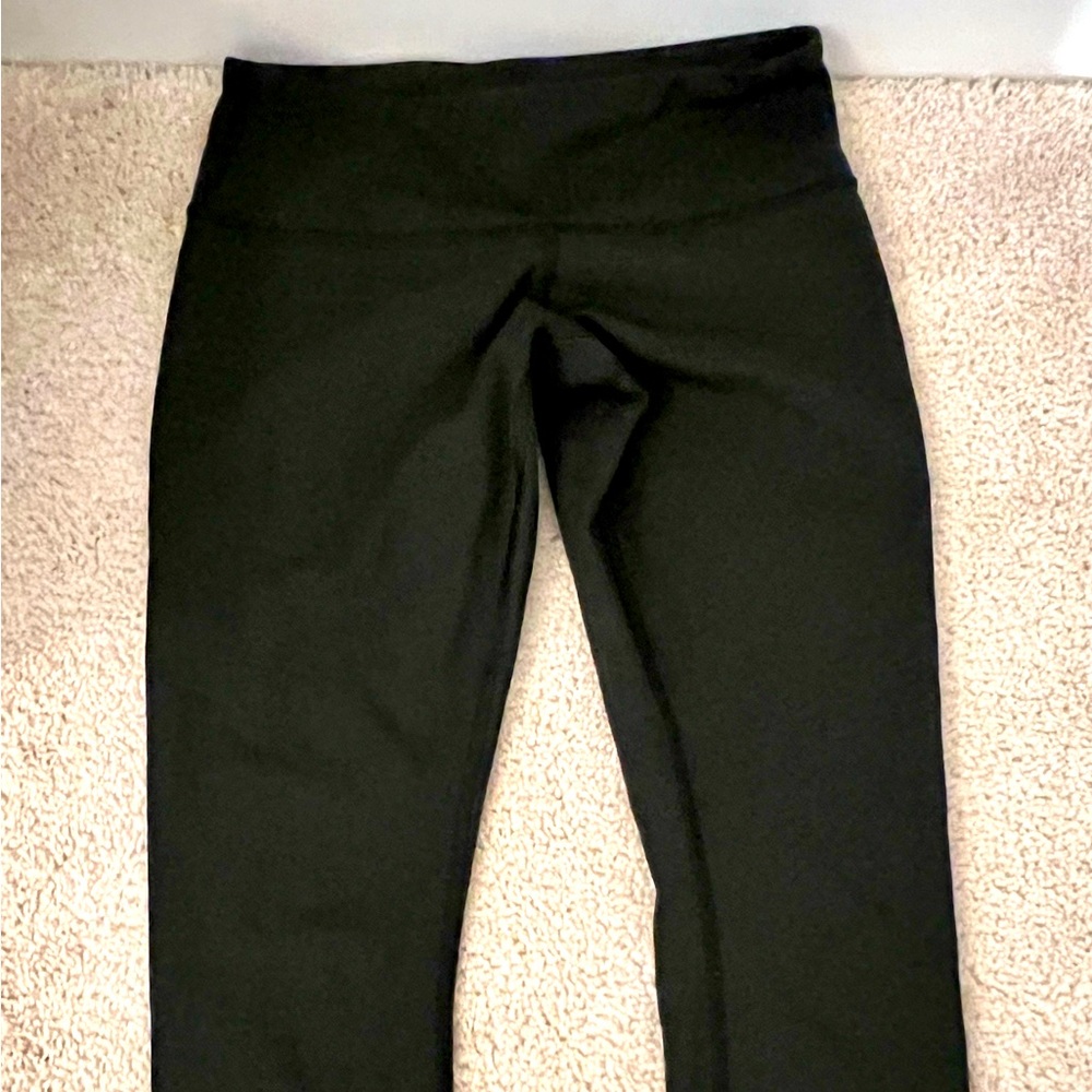 LuluLemon cropped pants